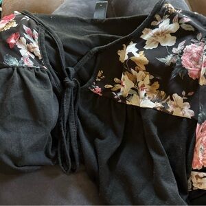 Emery Rose Black Floral Top 2XL